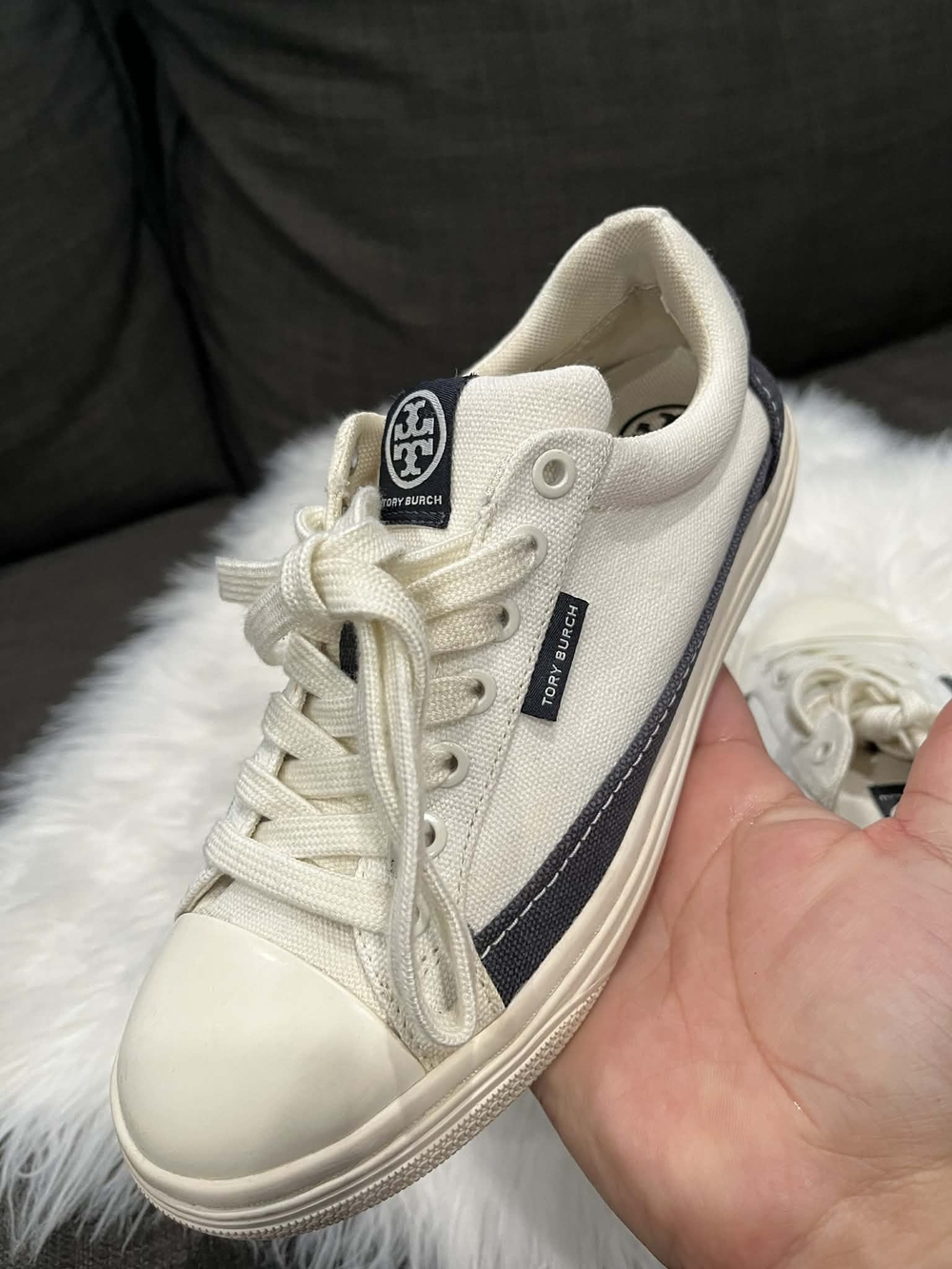 Tory Burch Cream Canvas Low-Top Sneaker with Navy Trim Excellent Condition